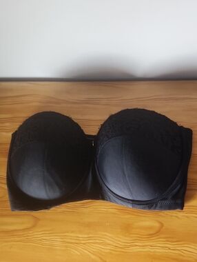 Black Strapless Bra Double Back Strap Underwire Padded Size 38DD